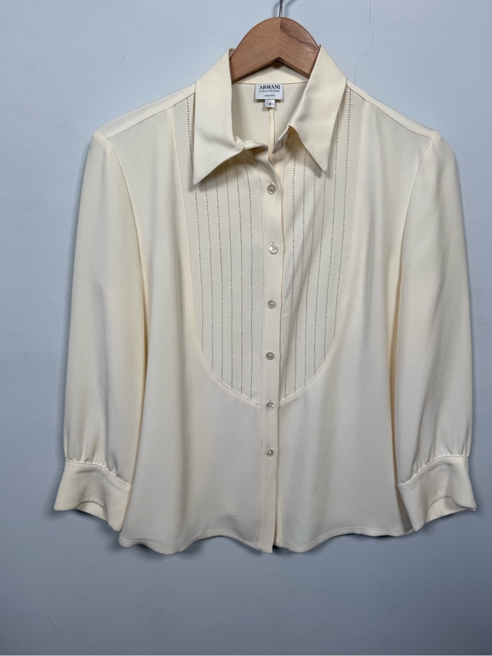 Armani Collezioni Cream Pintuck Pleated Bib Front Blouse Shirt Size 8